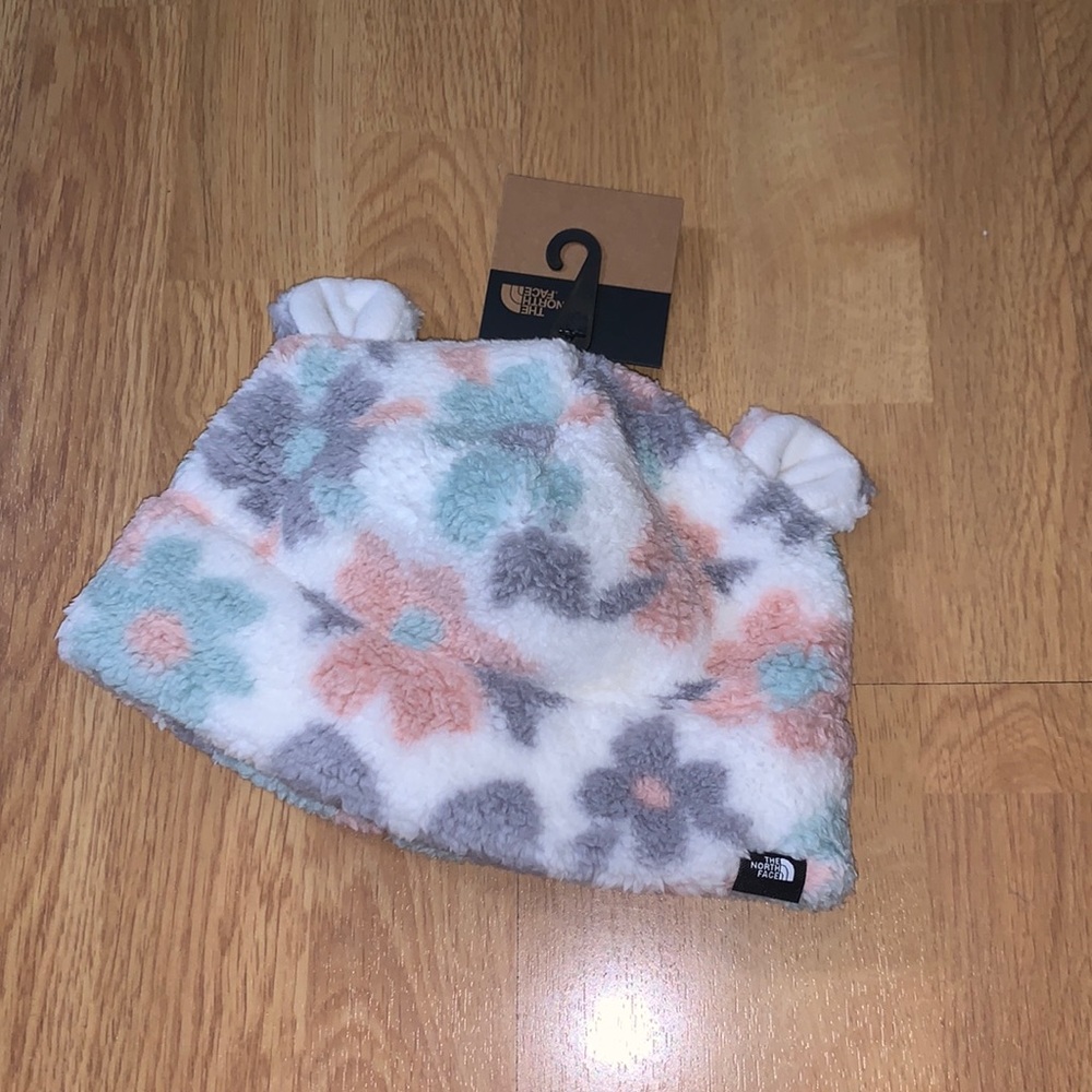 NWT The North Face Little Bear Beanie (Medium: 4T - 5T)
